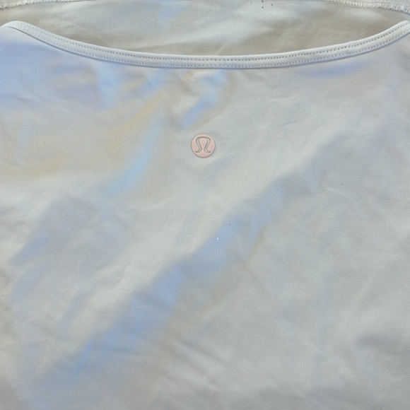 Baby pink lululemon tank with mesh front cut v. - Picture 2 of 2